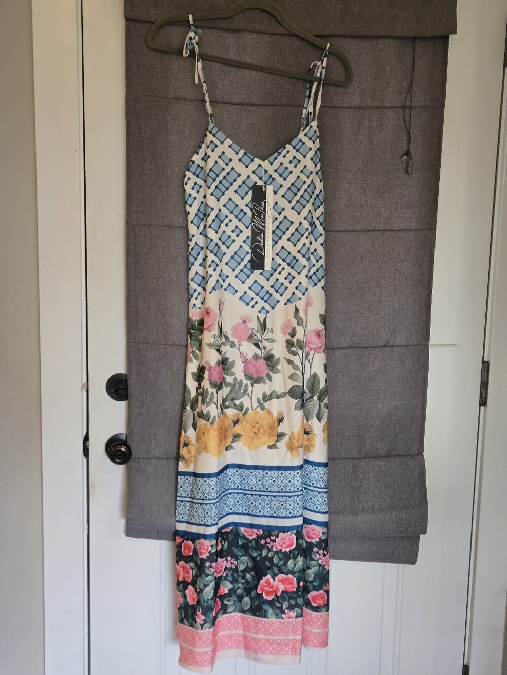 Dalia MacPhee Dress Size Medium